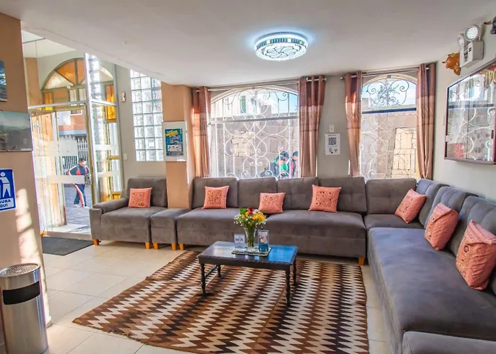 Los Portales De Chivay Hotel