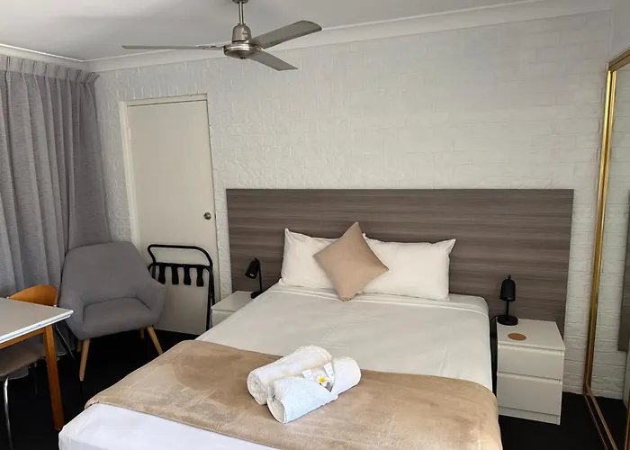 Bribie Waterways Motel