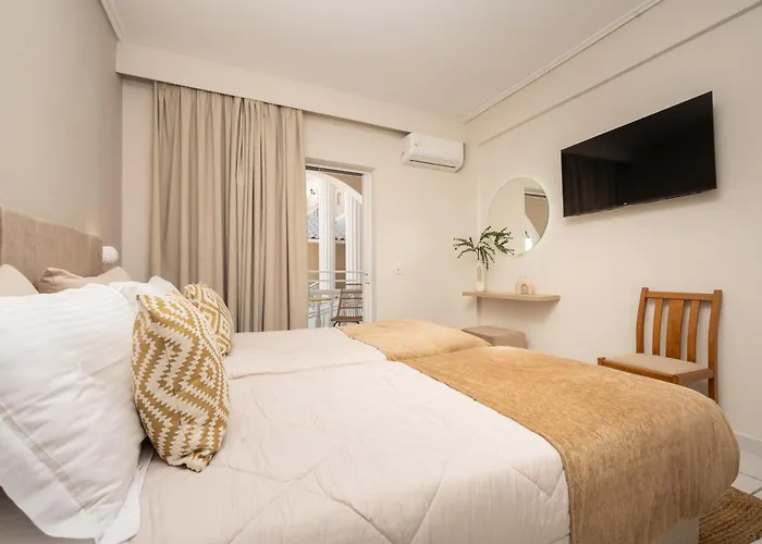 Daisy Hotel