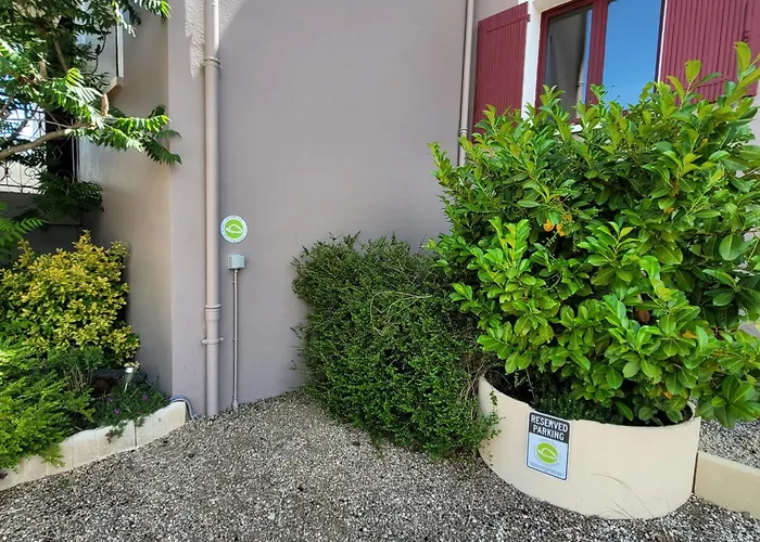 Logis Hotel Le Merle Blanc