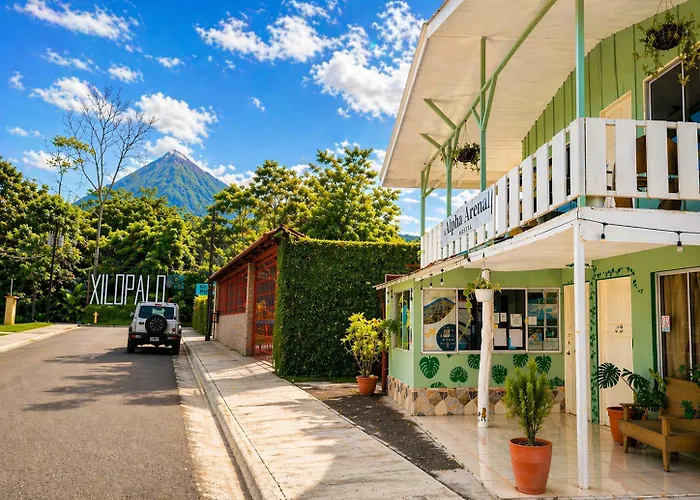 Alpha Arenal Hostel