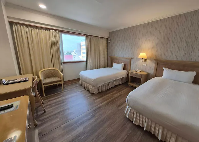 Cambridge Tainan Hotel
