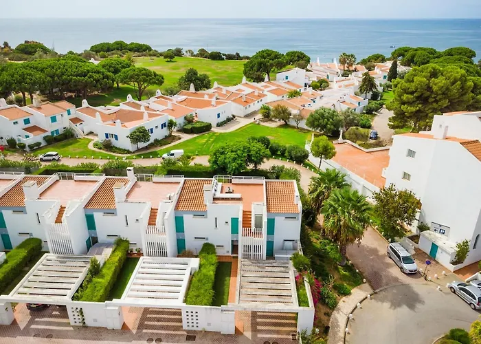 Sunny 5Br Villa @ Prainha Club