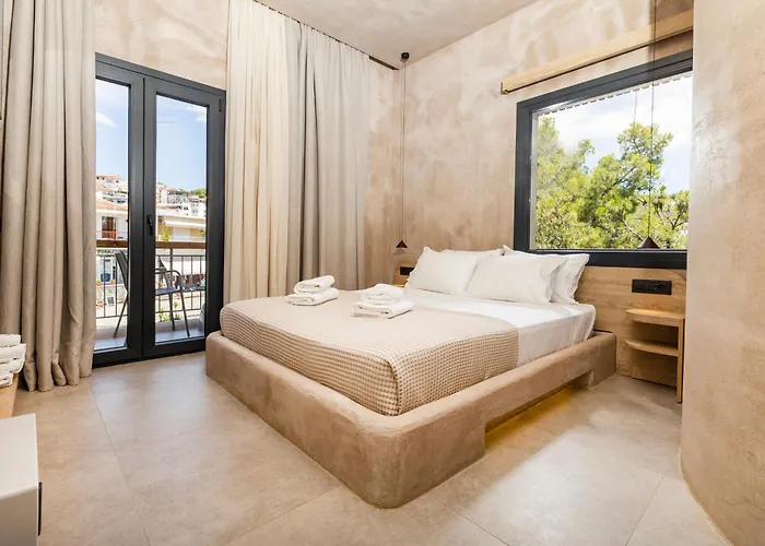 Medusa Luxury Suites