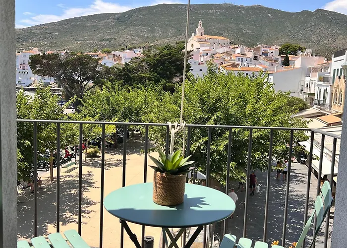 ROQUES - Casa en primera línea de mar en CADAQUÉS
