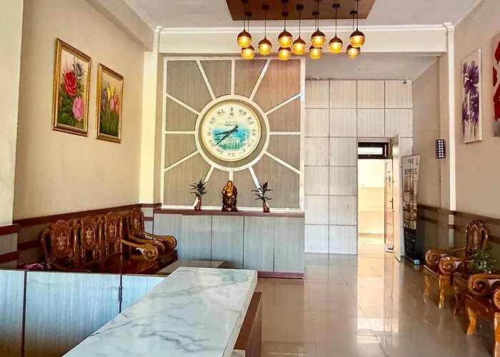 Joyful Hotel