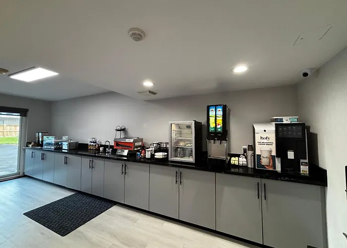Ramada By Wyndham Kingston
