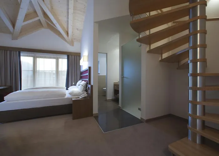 Hotel La Fradora - Dolomites Hotel