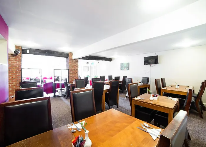 Oyo White Horse Lodge Hotel, East Thirsk