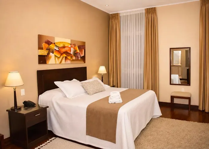 Hotel Victoria Plaza