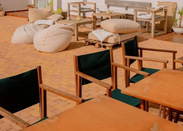 Hospedium Republica Surf House - Coxos Beach, Ericeira