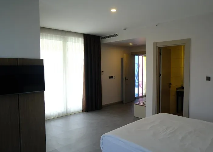 Limnades Hotel Iznik