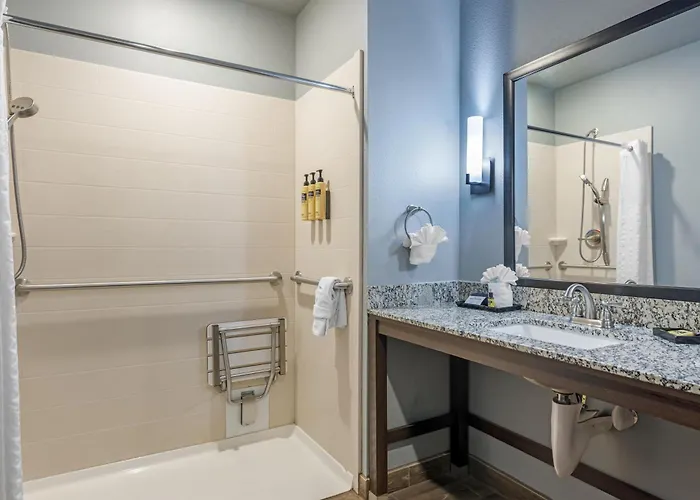 Best Western Plus Overland Inn