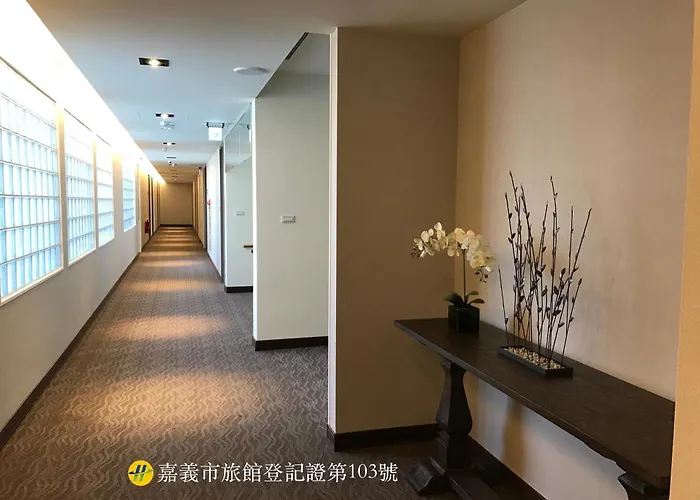 Ml Hotel