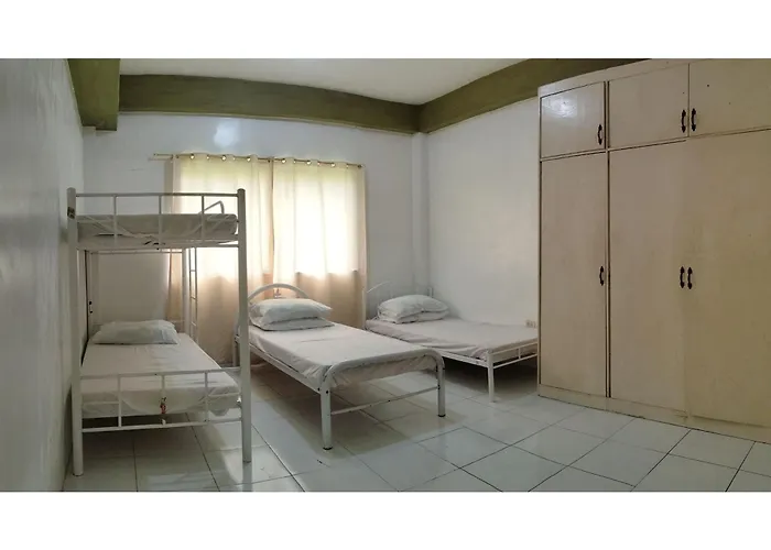 Oyo 800 Ddd Habitat Dormtel Bacolod