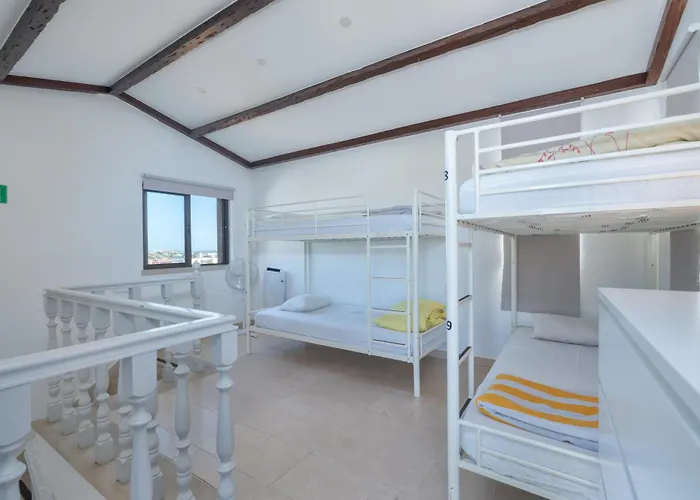 Blife Sun Hostel & Rooms