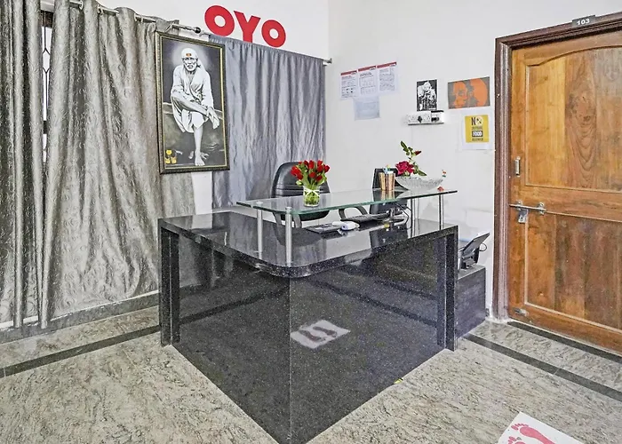 Hotel O Rabi Niwas