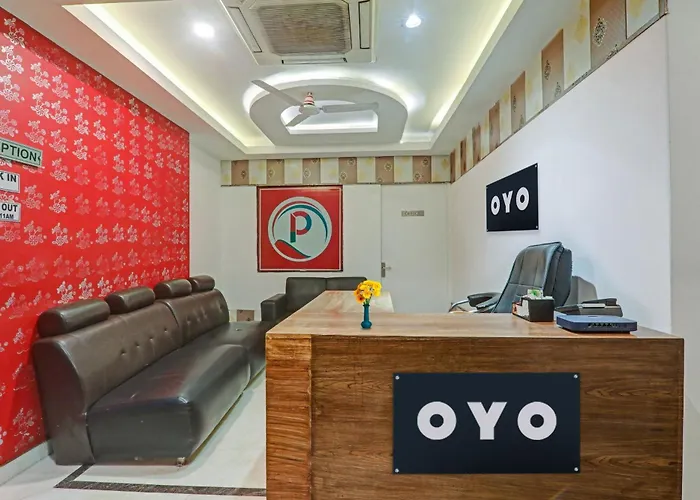 Oyo Flagship Prakash Inn Near Fun Republic Mall