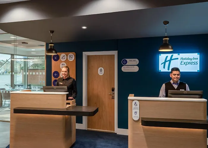 Holiday Inn Express Cambridge West - Cambourne By Ihg