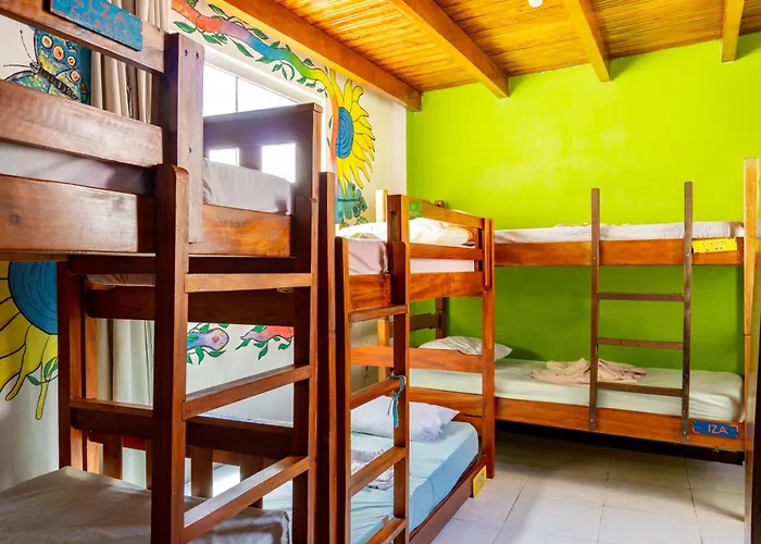 CasAMARelo Hostel