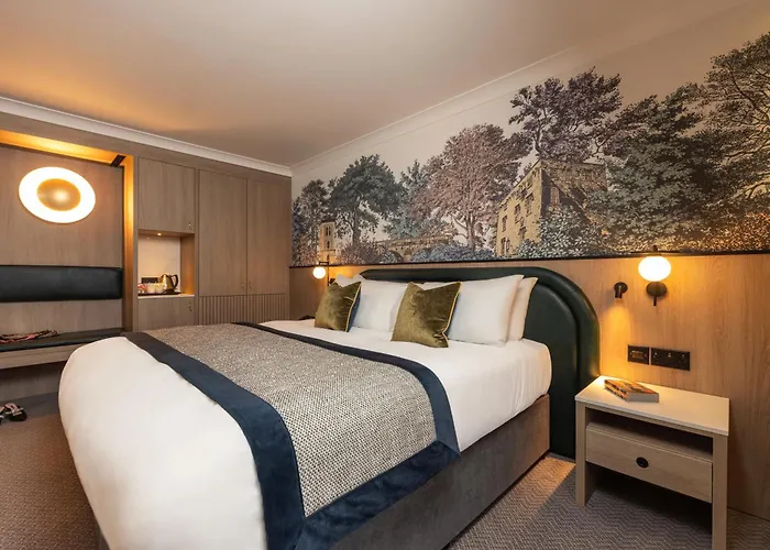 Menlo Park Hotel