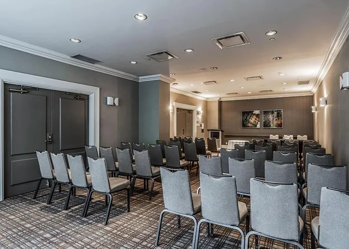 Delta Hotels By Marriott Montreal