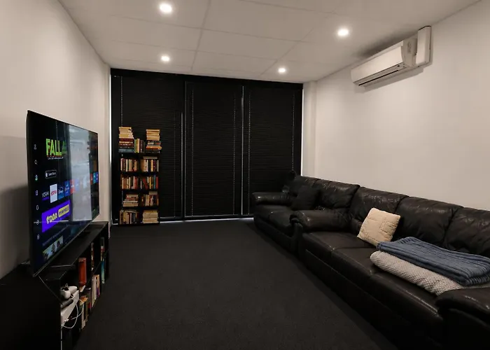 Podstel Perth City Backpackers Hostel - Capsule Style Accommodation - Valid Passport Required To Check In