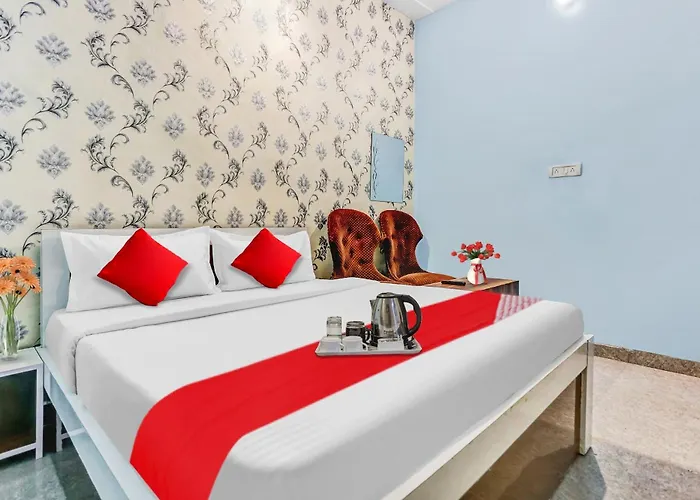Hotel O K D Guest House
