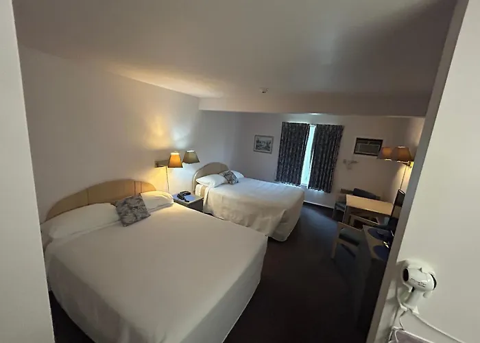 Centennial Motel