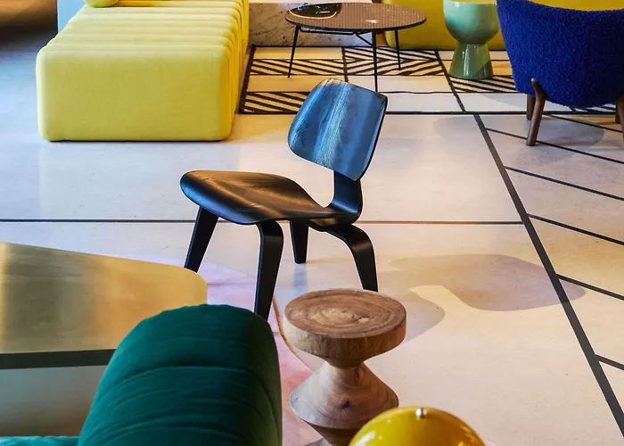 Tribe Paris Clichy