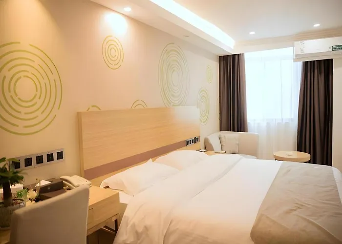 Greentree Inn Qingyuan Qinghe Avenue Branch