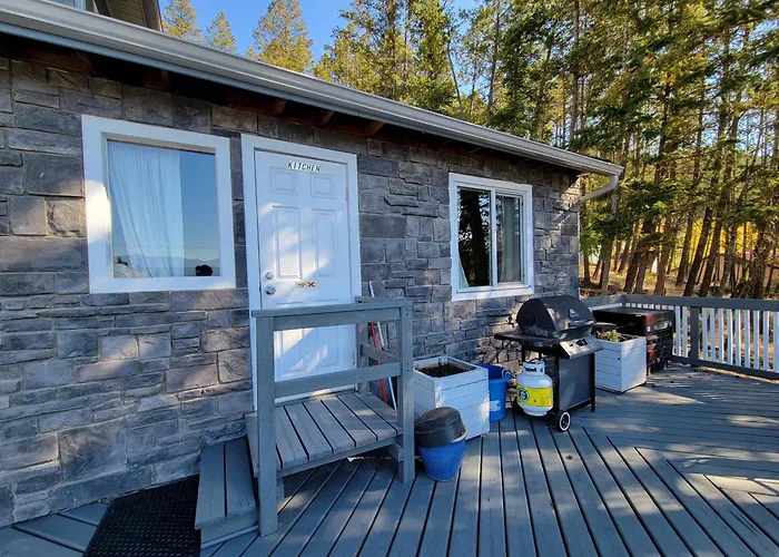 Misty River Lodge -