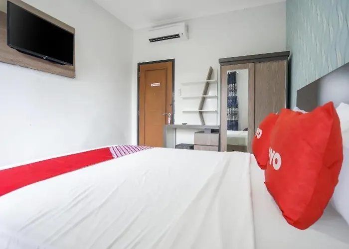 Hotel O Green Palm Kostel Syariah