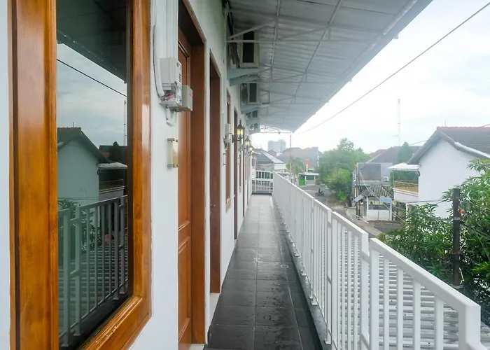 Reddoorz Near Simpang Lima Semarang