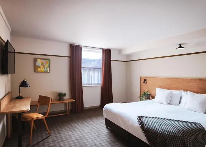 The Hide At Chatsworth