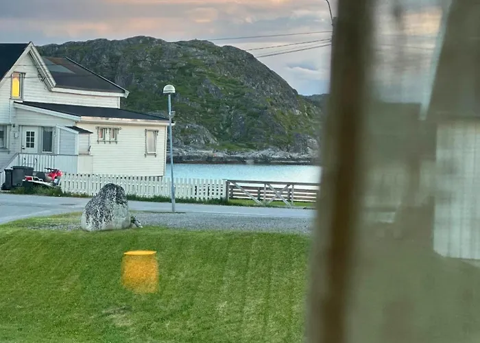 Hedvig Guesthouse & Ragnahus