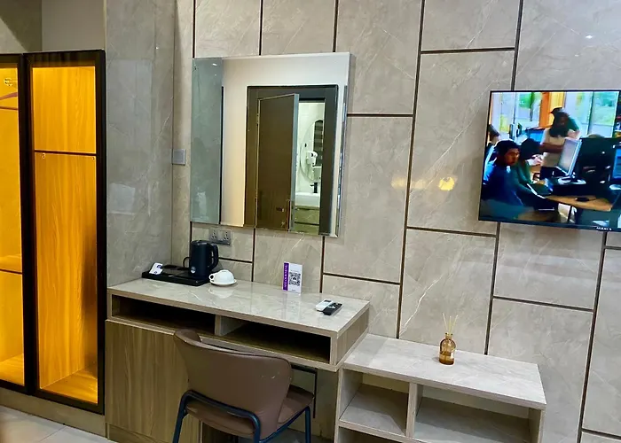Purple Lavender Hotel Lekki