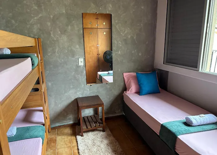 Hostel Lunar