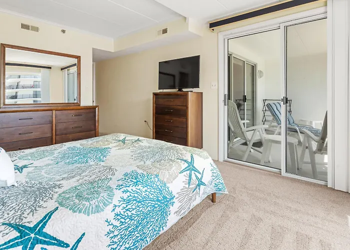Ocean View 2-Bedroom Condo At Excalibur Perfect Coastal Getaway