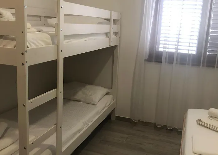 FIORE Seaview Rooms - Premium Location