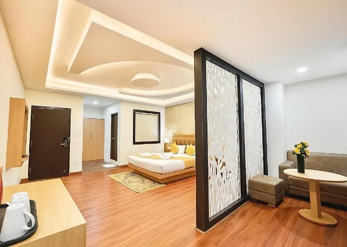 Staynest Continental Gangtok - 100 Meter From Ridge Park