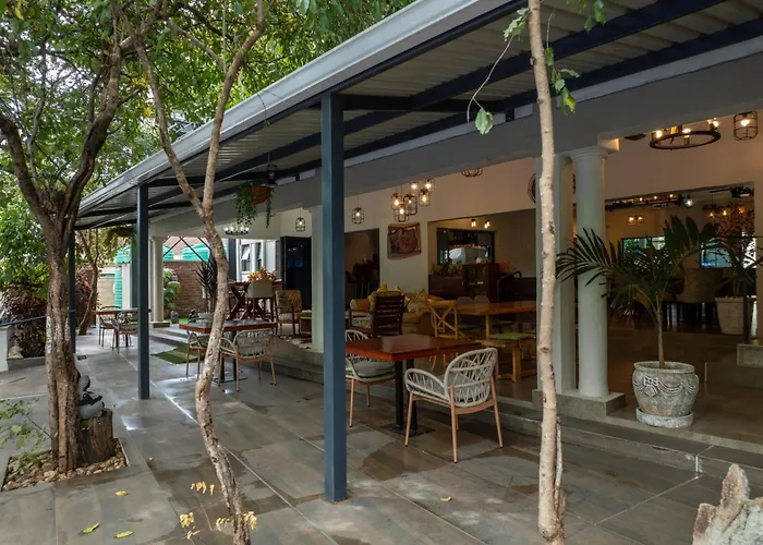 Kasambabezi Lodge