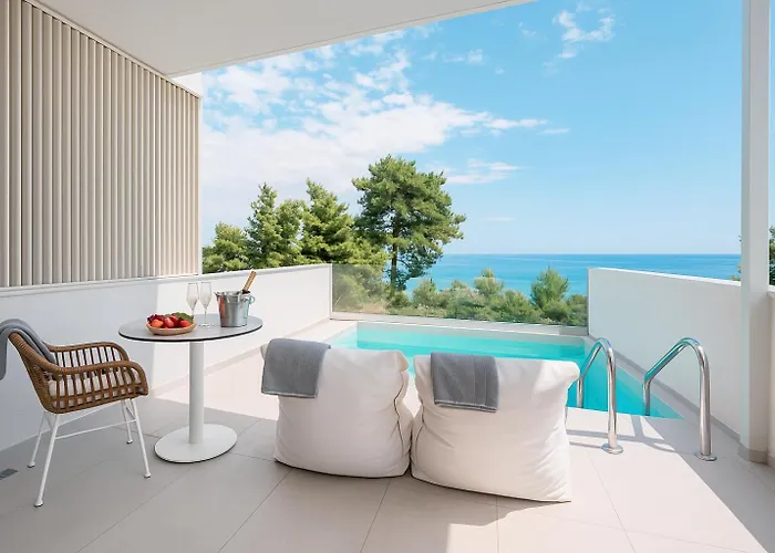 Gloria Luxury Suites