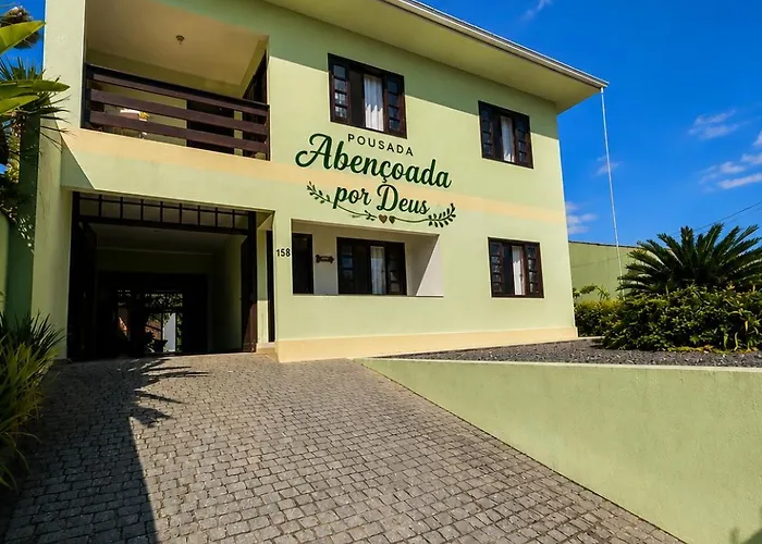 Hostel e Pousada Vó Lili