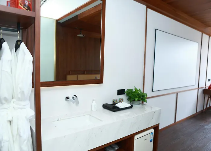 Jingdezhen Taoyangli Ruyuan Sky City Hotel