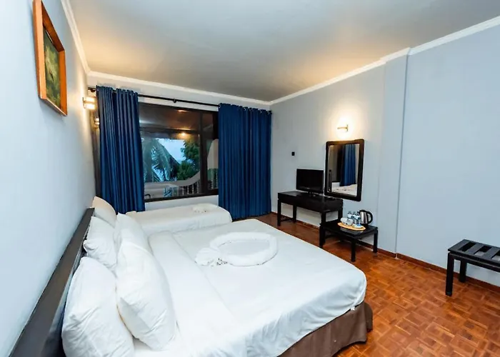 Peacock Beach Resort- Hambantota