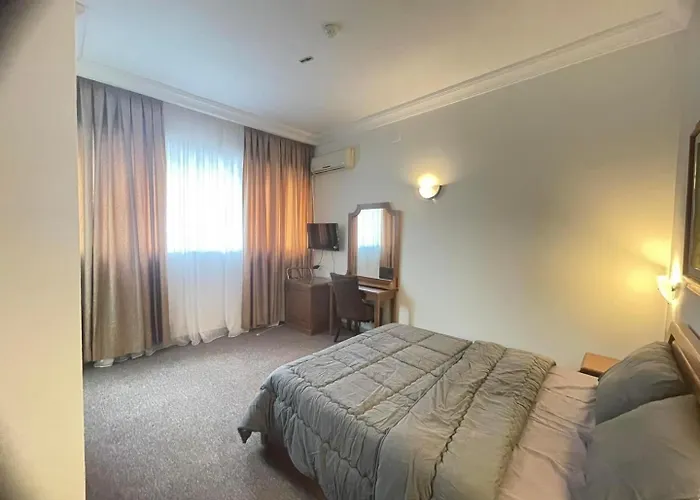 Almotwest Hotel