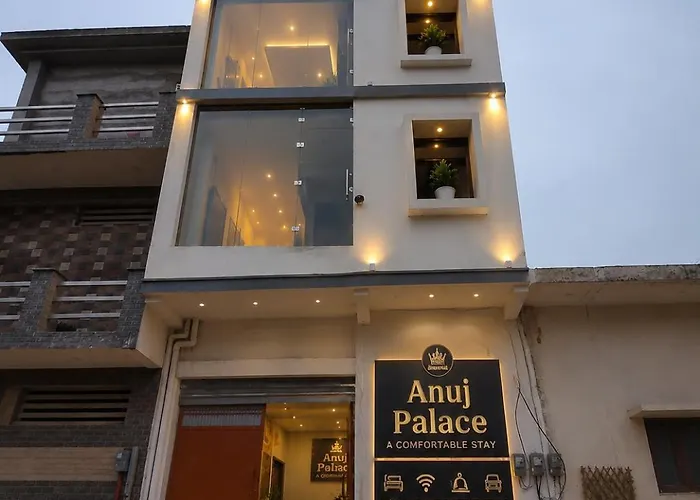 Hotel Anuj Palace L Near Ram Mandir