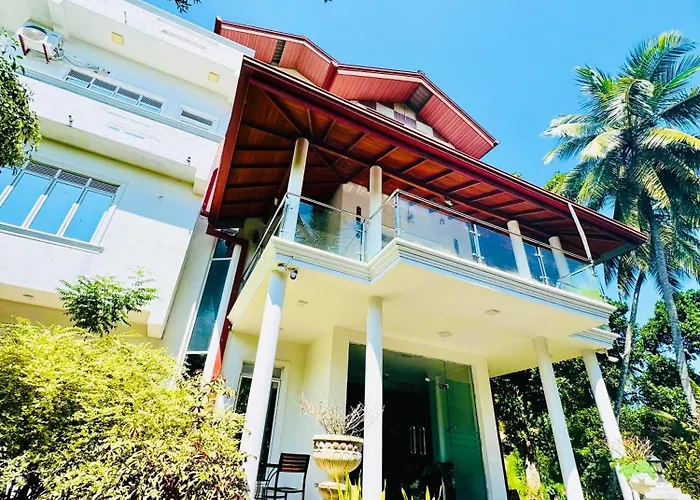 Sampath Grand Hotel
