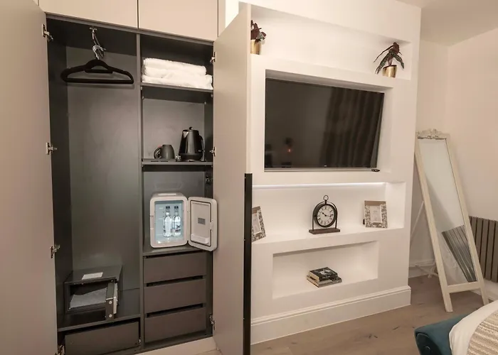 Moseley Luxury Stay